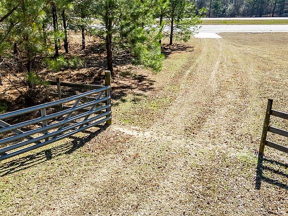 2nd image of 3794 Millen Highway