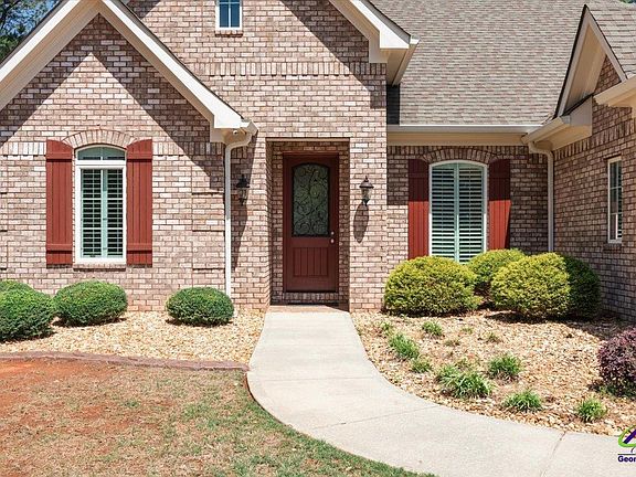 3rd image of 105 Freedom Dr