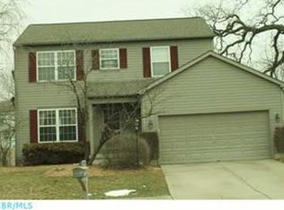 2712 Rustling Oak Blvd, Hilliard, OH 43026