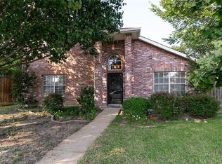 2717 Southridge Dr, Sachse, TX 75048
