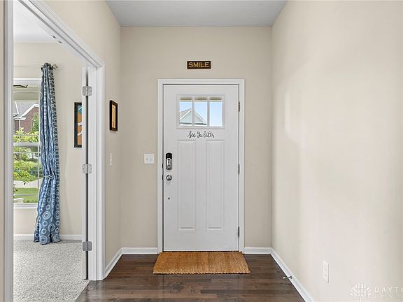 5th image of 1048 Lancashire Dr