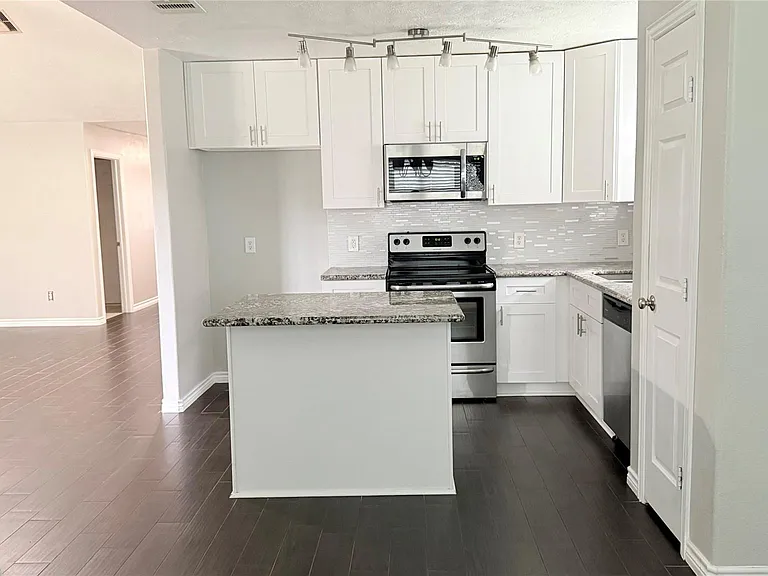 2617 Redfish Dr — Photo 10