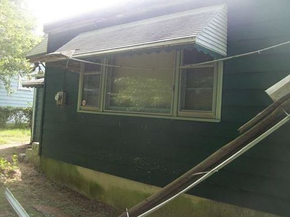 2nd image of 2510 Glenlea Ave