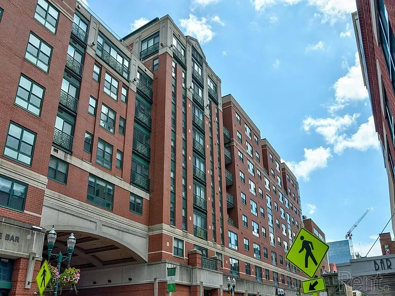25296_02_hdp_parksquarewest_ext_bldg2