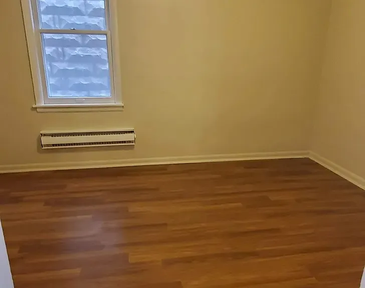 310 N Main St — Photo 2
