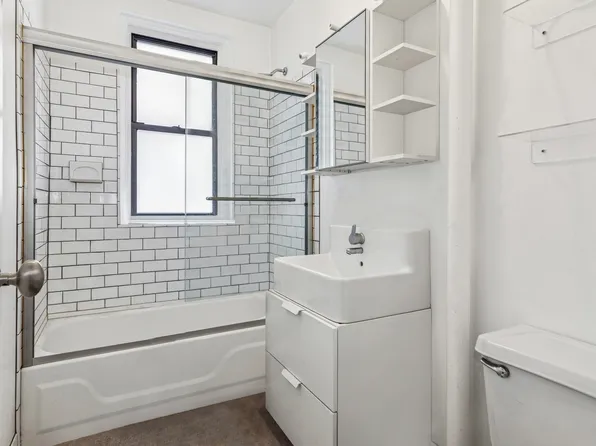 146 East 49th Street image 7 of 7