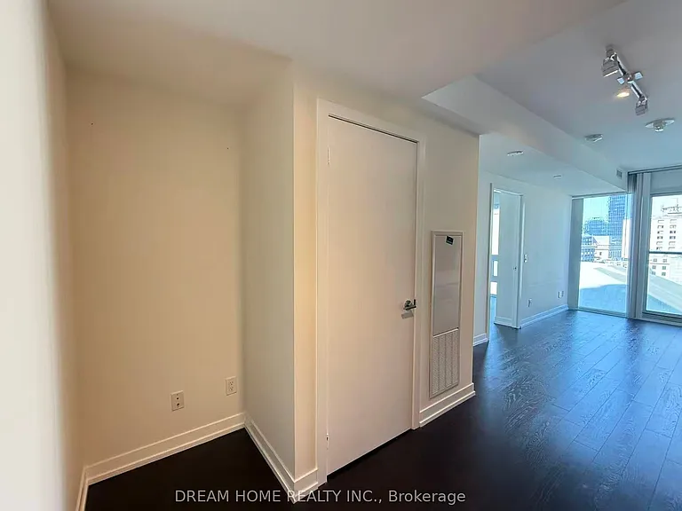 85 Wood St #1905 — Photo 7