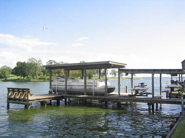 1st image of 223 Lake Dr