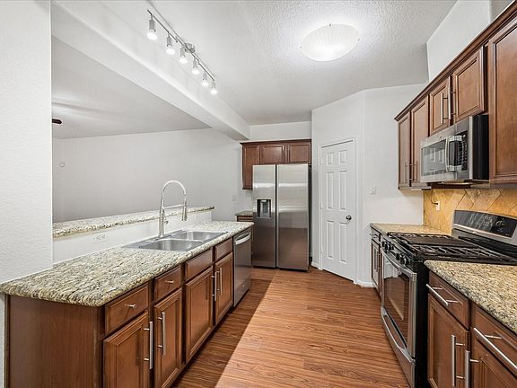 3rd image of 5222 Brinkman Ct
