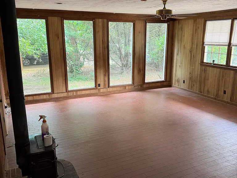 255 Vista Dr — Photo 4