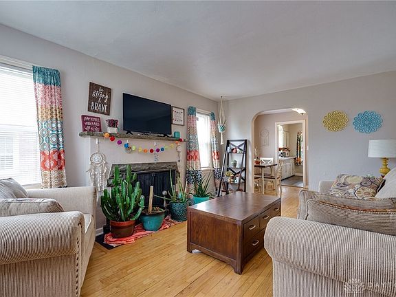 5th image of 1017 Broadmoor Dr