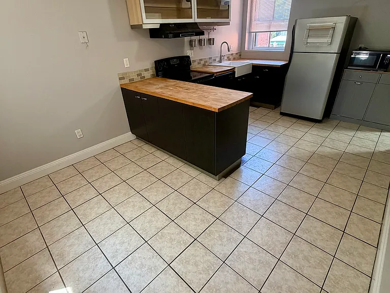 2140 Saint James Ave #3 — Photo 10