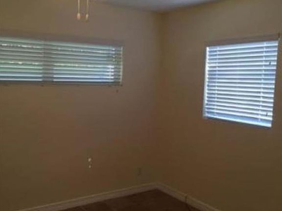 5th image of 230 Santa Lucia Dr