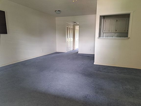 5th image of 210 Dorchester E #I