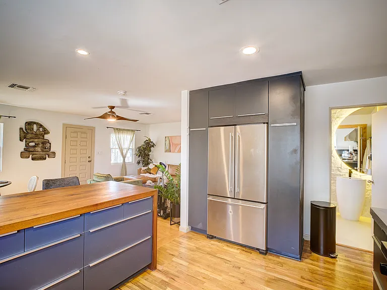 3805 N 9th St — Photo 13