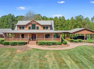 151 Farm Side Ln, Pilot Mtn, NC 27041