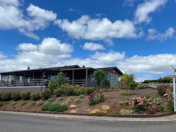 2120 Robins Ln SE Space 64, Salem, OR 97306