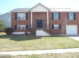 1813 Iverson St, Oxon Hill, MD 20745