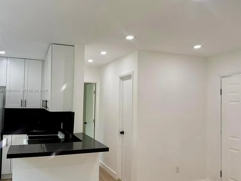 7521 NE 2nd Ct #5 — Photo 26