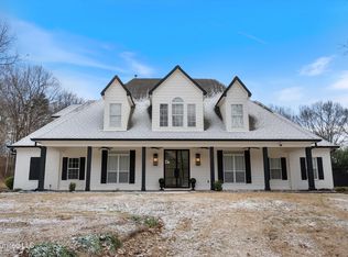 4290 Spring Valley Dr, Olive Branch, MS 38654