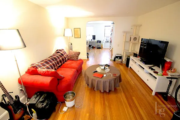 Rented by Hecht Group | media 59