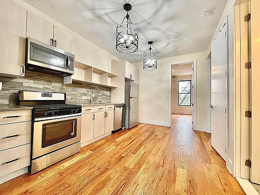 Rented by Doorway NYC, LLC | media 6