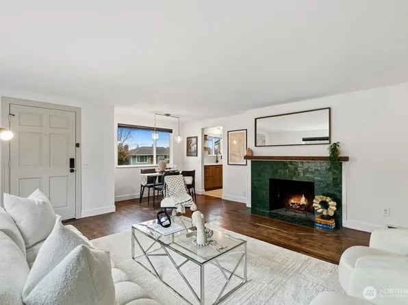 9444 26th Avenue SW, Seattle, WA 98106