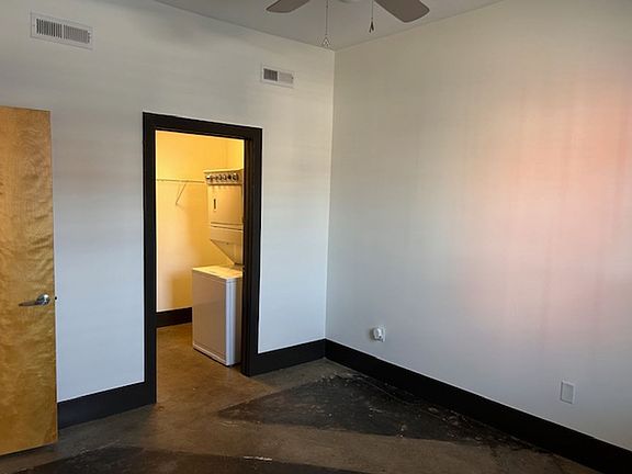 5th image of 5 W Marshall St #101
