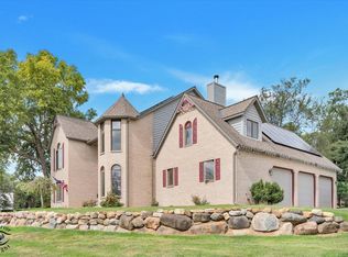 2500 Beverly Way, Ottawa, IL 61350