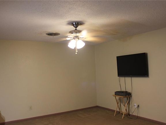 5th image of 3833 N 11th St
