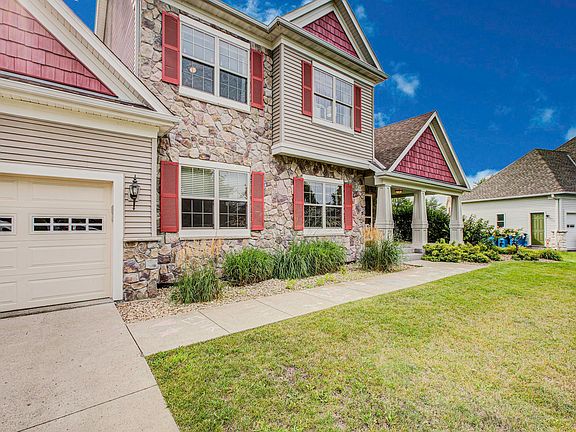 4th image of 4903 206th Drive Ct N