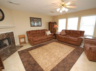 110 Glade Bridge Ct, Dickinson, TX 77539