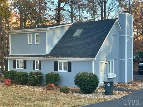 1091 Meadowbrook Dr, Bedford, VA 24523