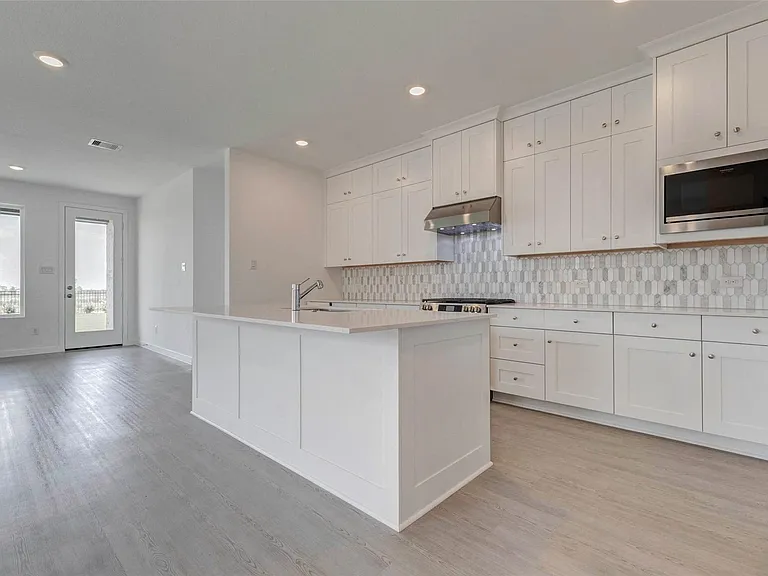 31715 Wild Meadow Dr — Photo 7