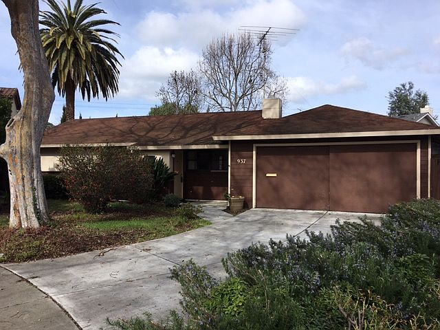 1st image of 937 Clara Dr