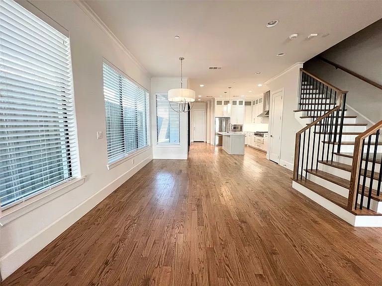 4325 Glenwick Ln — Photo 2