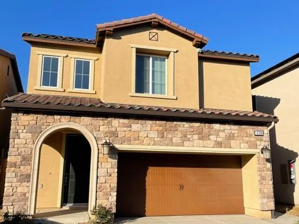 6306 E Creek View Ln, Fresno, CA 93727