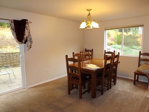 4th image of 538 SW Hipkins Ct