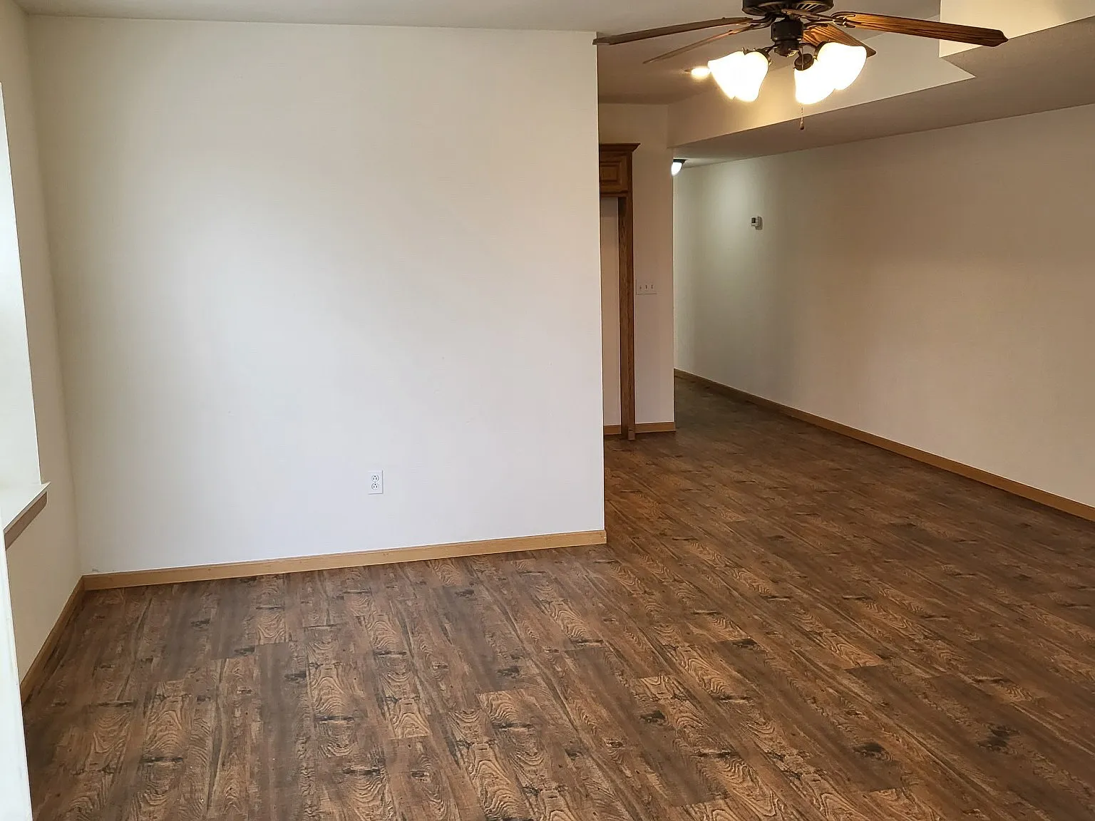 1411 Glen St — Photo 3