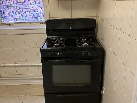 5th image of 15502 41st Ave #1
