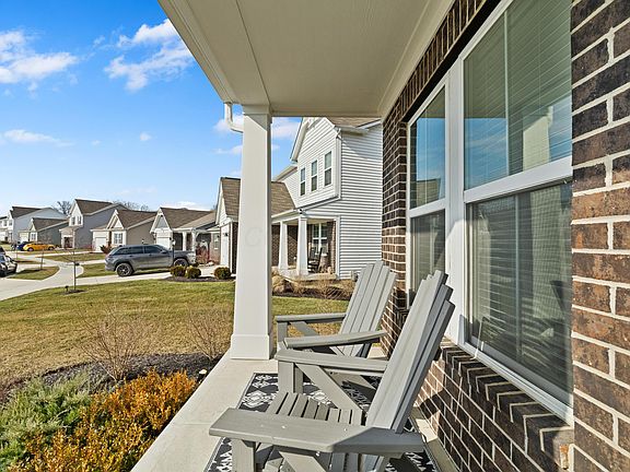 3rd image of 381 Rochdale Run