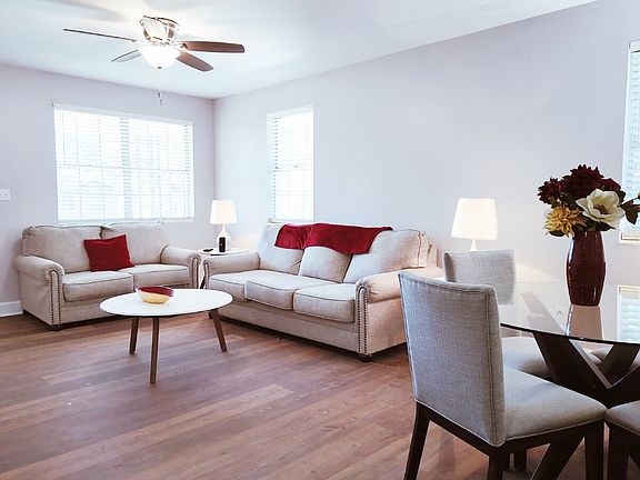 2nd image of 550 E Park Ave APT 2