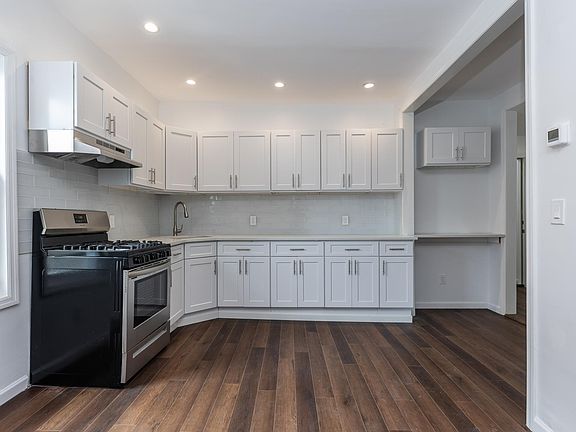 4th image of 114 W Chester St Floor 2