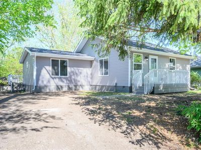 292 Christie Ln, Pleasant Hill, IA, 50327