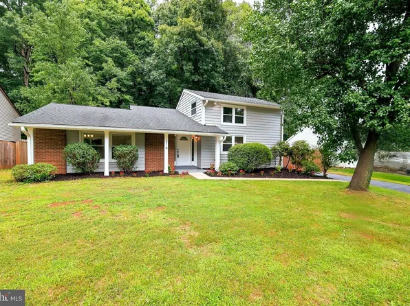 316 Sugarland Run Dr, Sterling, VA 20164