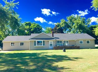 135 Holiday Dr, Ionia, MI 48846