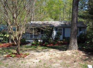 8679 Marlfield Rd, Gloucester, VA 23061