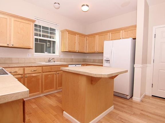 5th image of 18534 97th Ave E