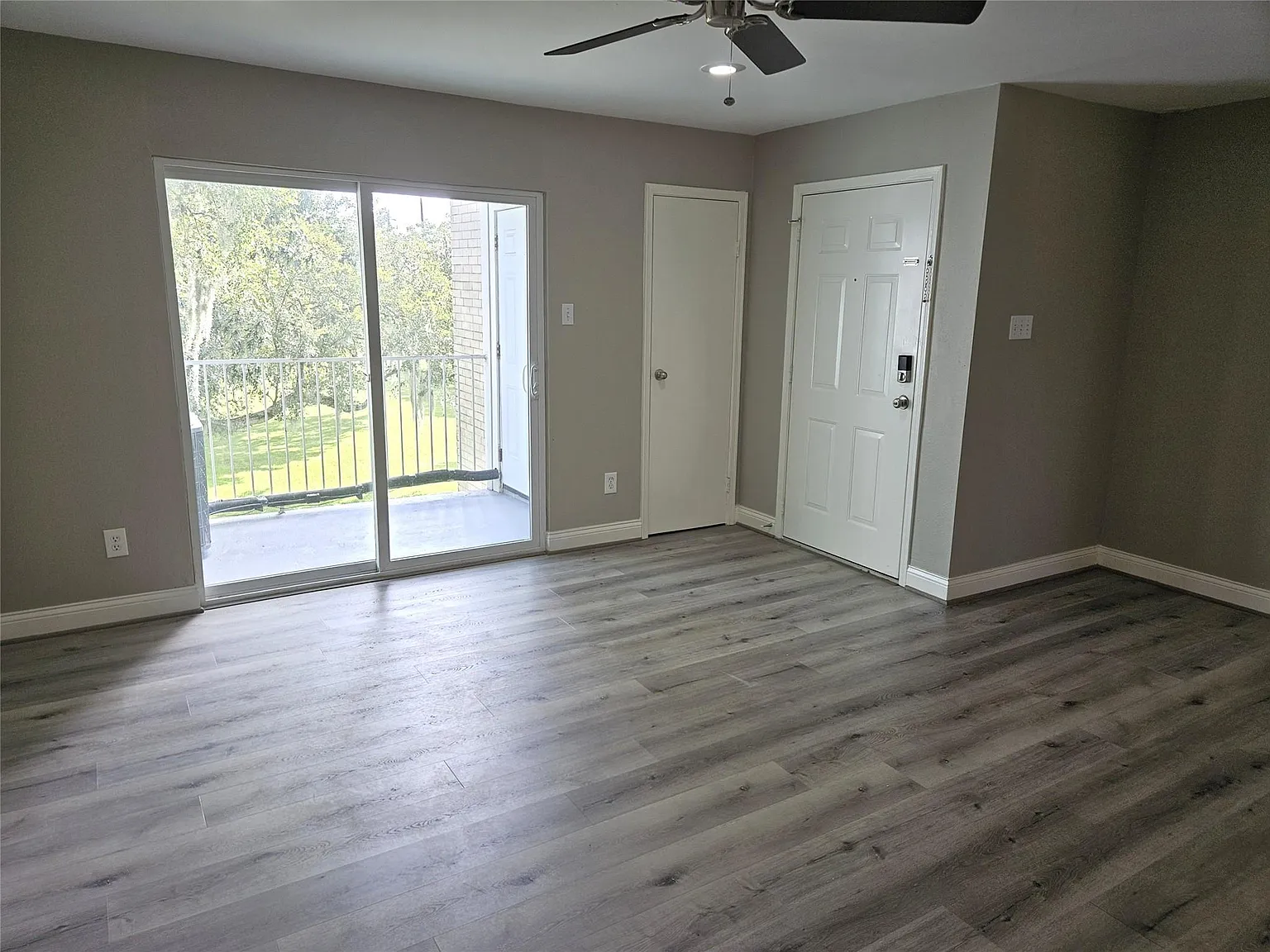 1 bed, 1.0 bath, 660 sqft, $1,250 — Photo 4