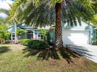 9366 Heartwellville Ave, Englewood, FL 34224